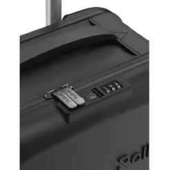 Vega360 Cabin Size Schwarz -Gepäck Discounter compressed 202 RIK Suitcase Renders 22 Zip Black