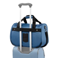 Travelpro Maxlite 5 - Weiche Tragetasche In Blau 11 Travelpro Maxlite 5 - Weiche Tragetasche In Blau -Gepäck Discounter compressed 401170347 back