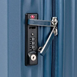 Travelpro Maxlite Air - Slim Carry-On Spinner, Ensign Blue -Gepäck Discounter compressed 401229747G TSA